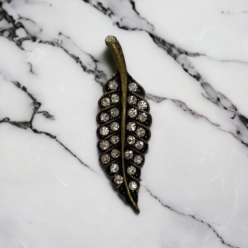 Leaf Pendant Vintage